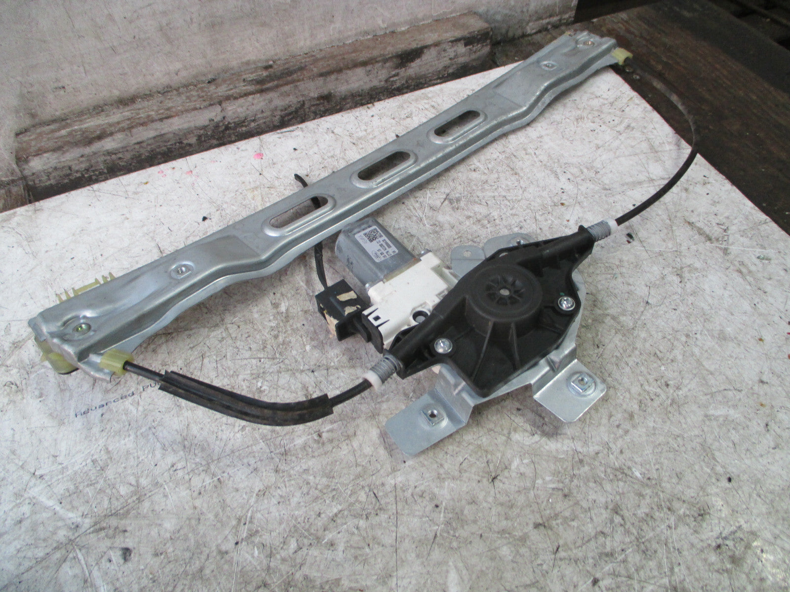 FORD TRANSIT COURIER 2017 OSF DRIVER SIDE FRONT MOTOR REGULATOR ET73A23200CC