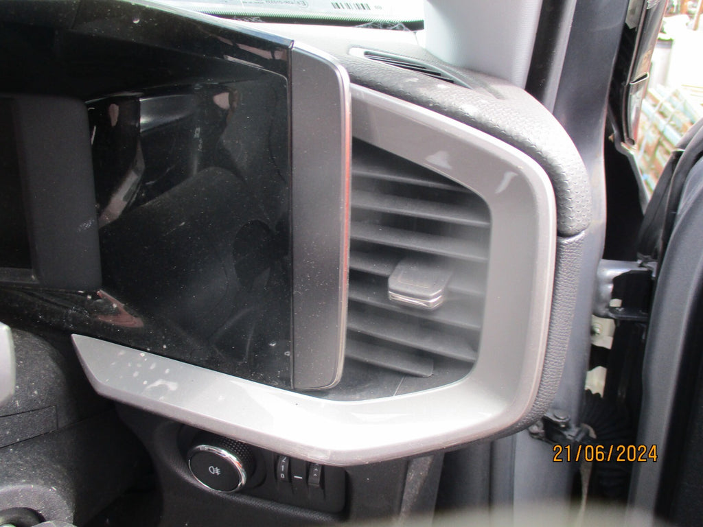 VAUXHALL MOKKA B MK2 2022 OS DASHBOARD DRIVER SIDE AIR VENT