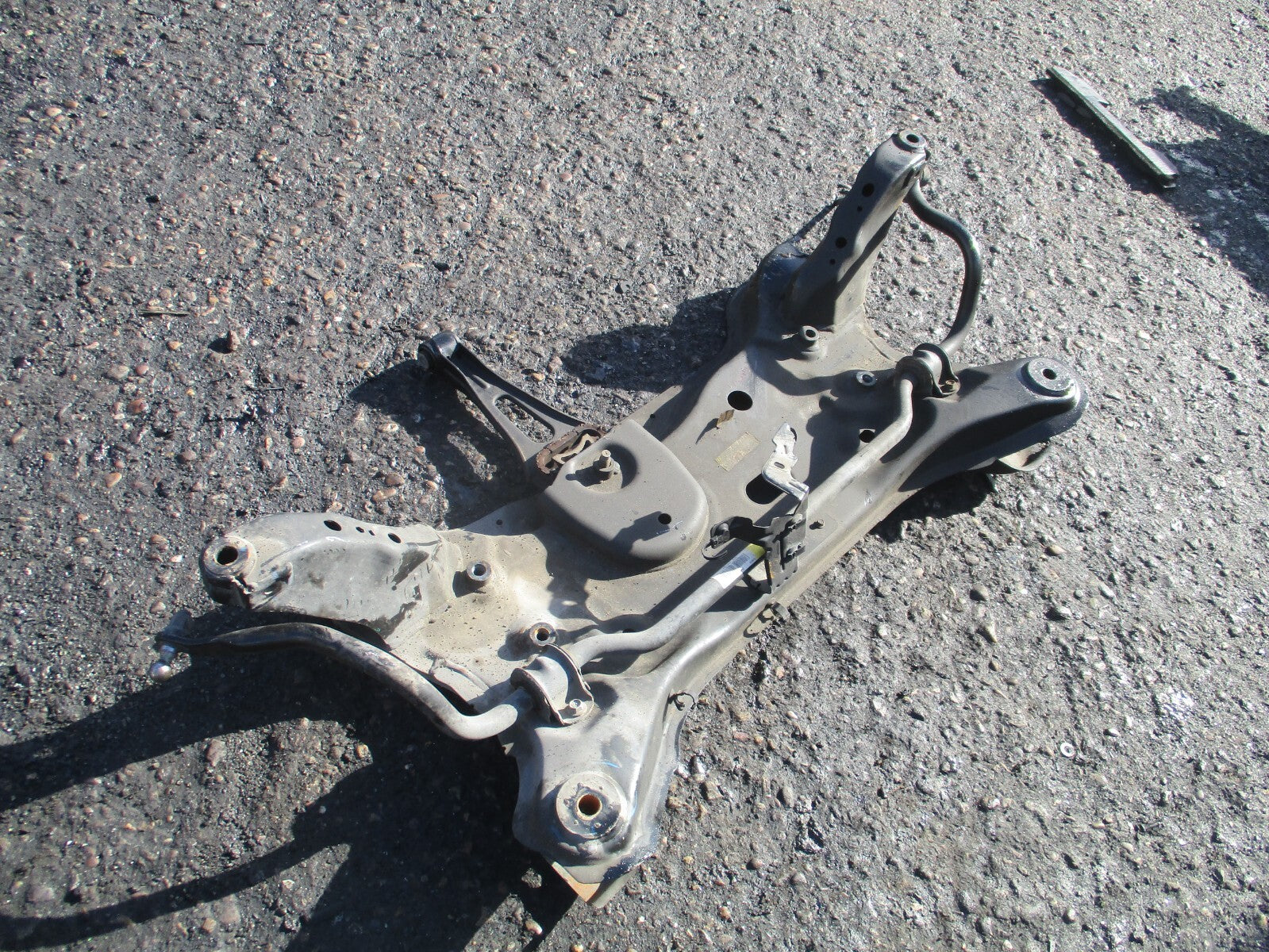 2021 FORD TRANSIT 350 MK8 FWD 2.0 DIESEL FRONT SUBFRAME & ANTI ROLL BAR