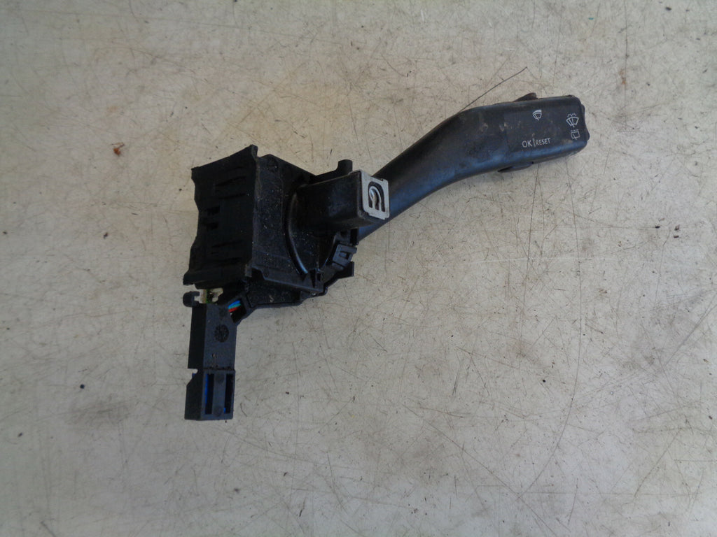 SEAT LEON 2007 FRONT WINDSCREEN WASHER STALK ONLY 1K0953519A