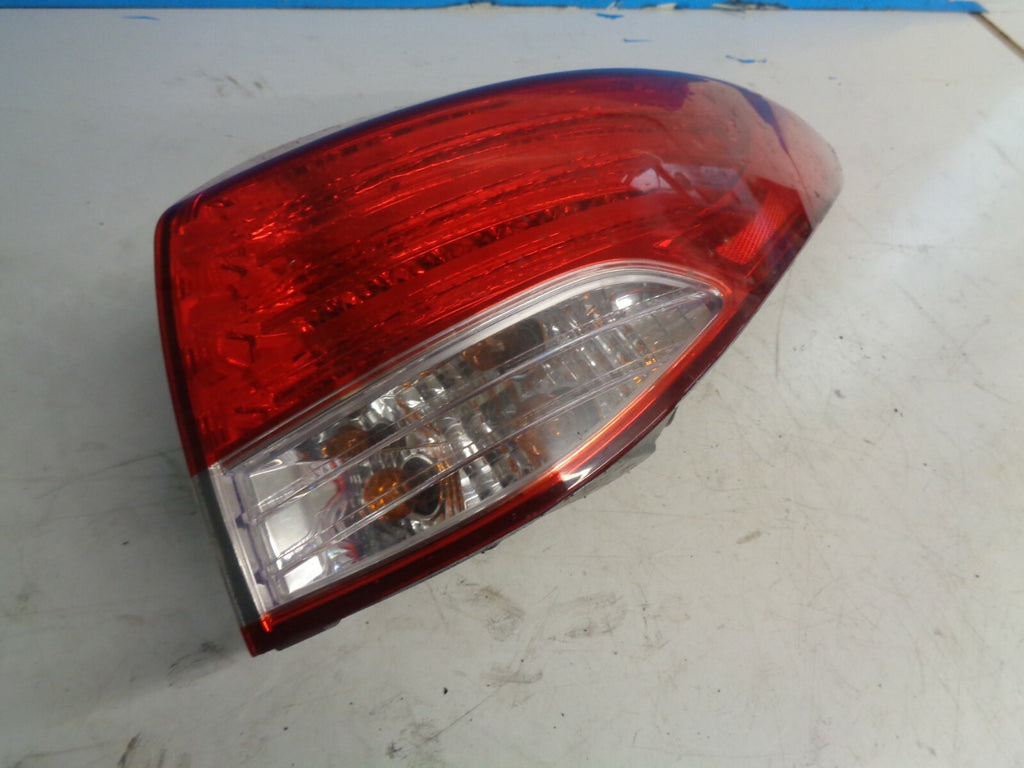 HYUNDAI i40 2012 ESTATE OS DRIVER SIDE REAR CORNER TAIL LIGHT 924023Z0