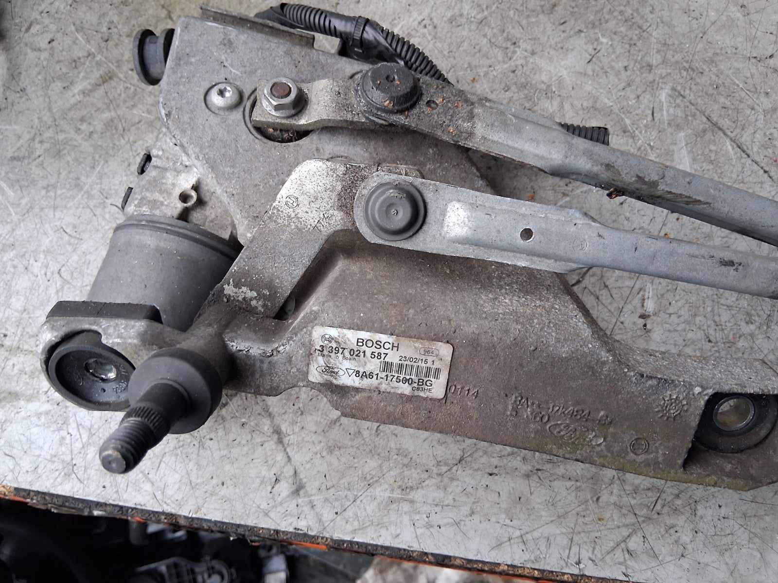 2017 FORD FIESTA MK7 FRONT WINDSCREEN WIPER MOTOR & LINKAGE 3397021587