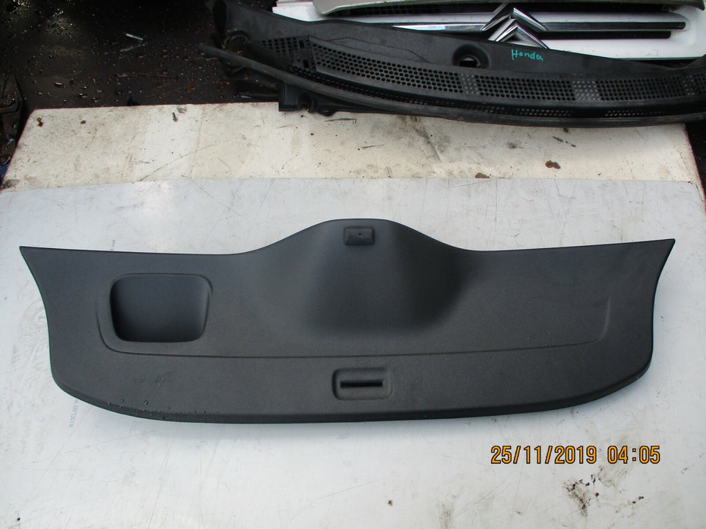 VW VOLKSWAGEN UP 2018 REAR BOOT TAILGATE INNER PLASTIC TRIM PANEL 1S0867601E