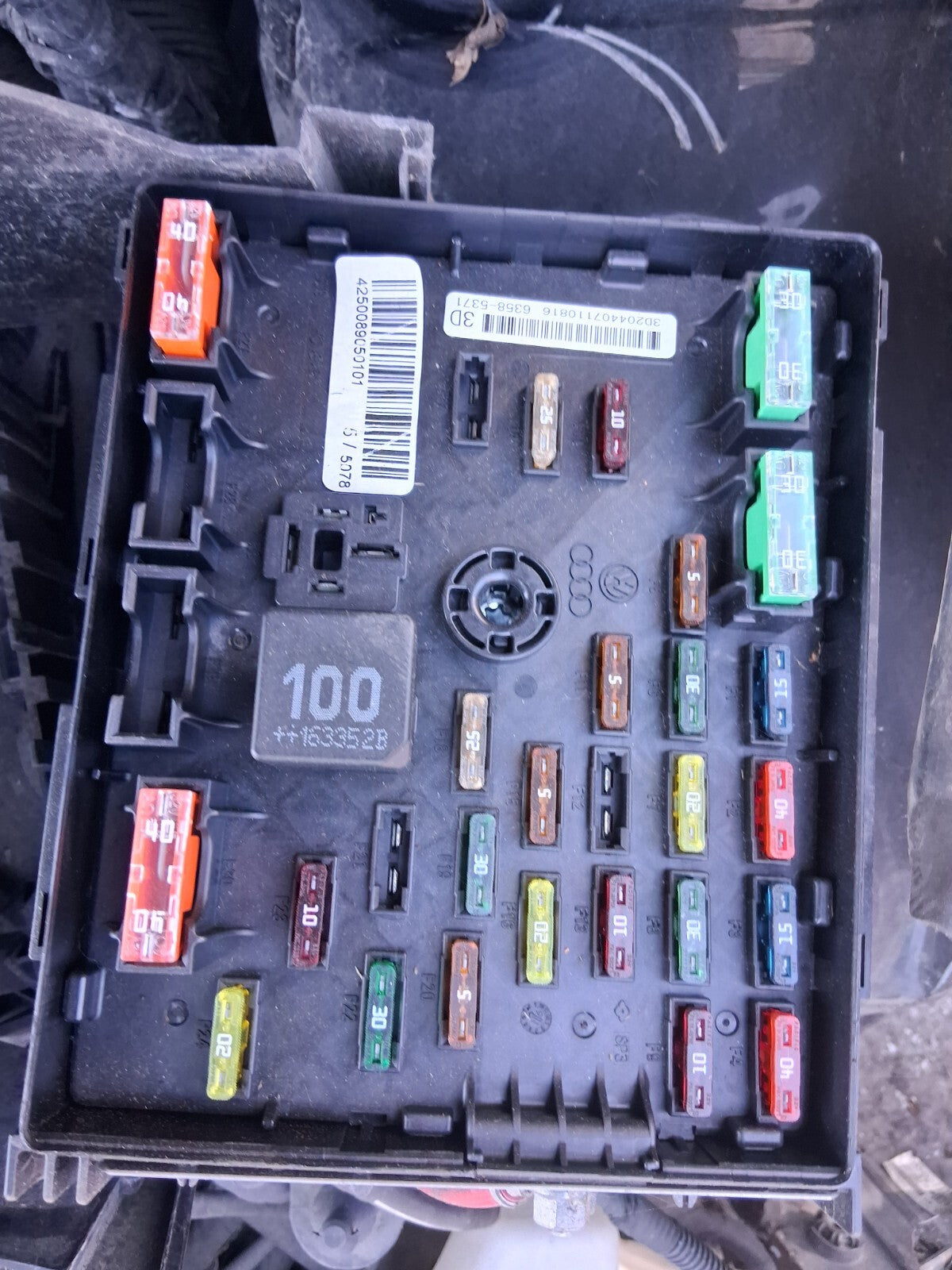 2016 AUDI Q3 8U FRONT FUSE RELAY BOX MODULE 017180061