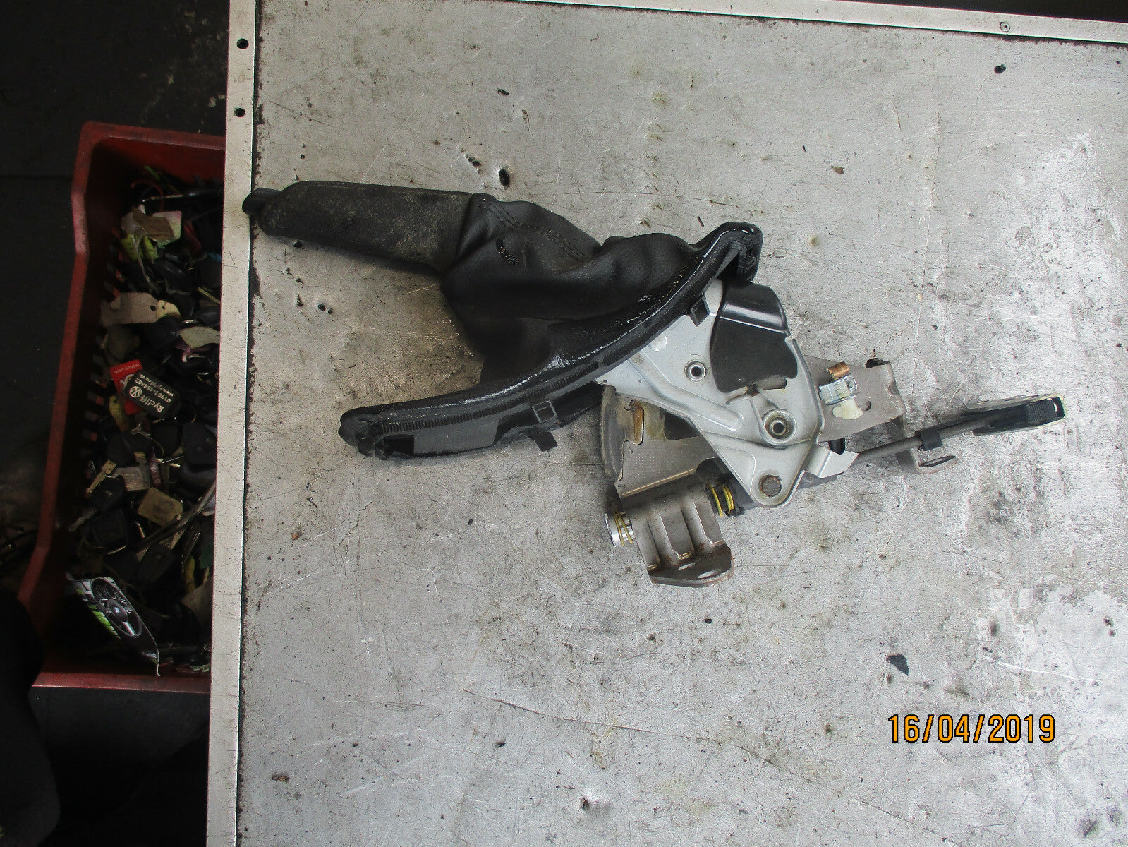 BMW 3 SERIES E90 HANDBRAKE LEVER HANDLE 344067649240