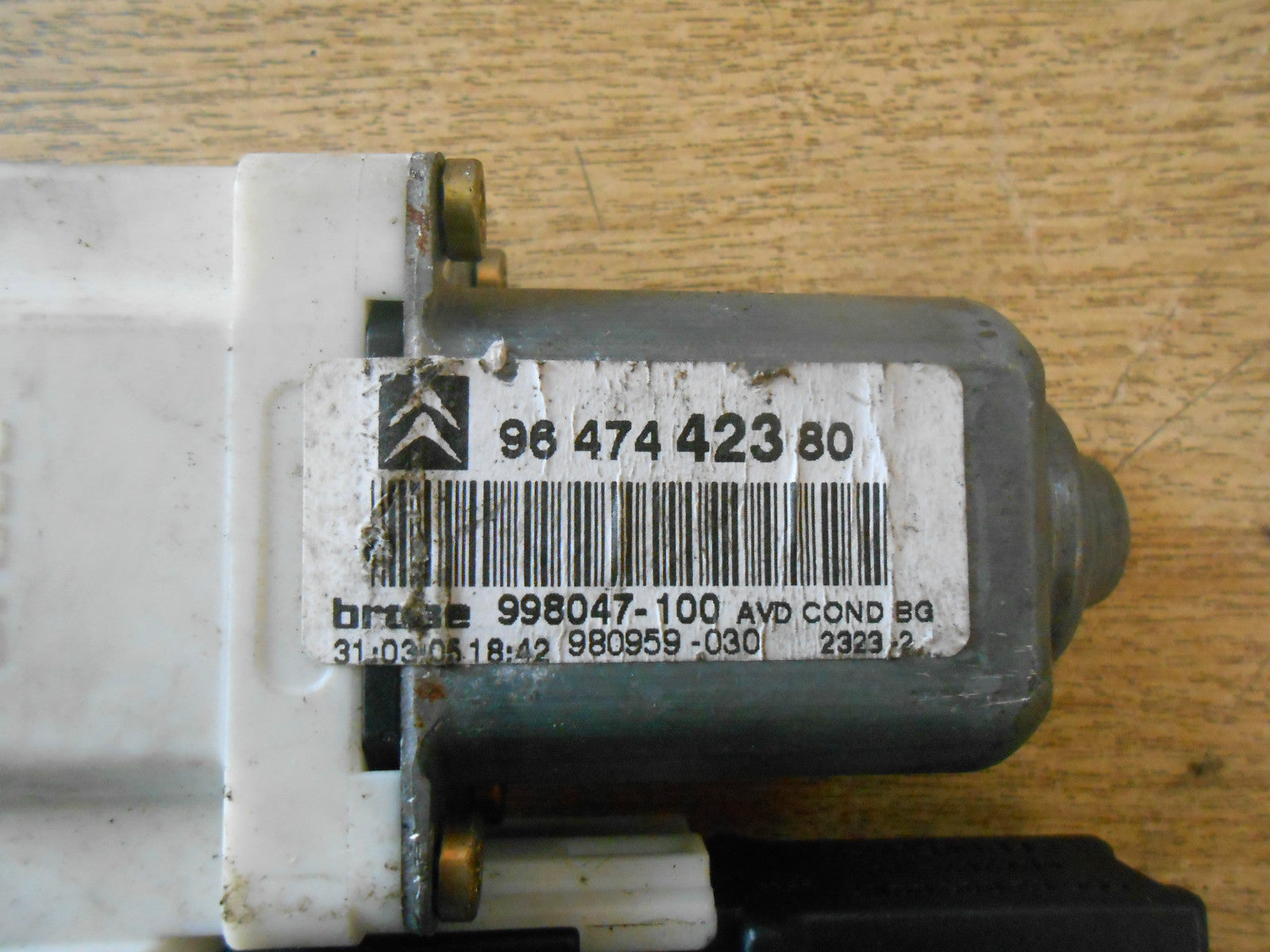 CITROEN C4 LA COUPE 2005 OS DRIVER SIDE WINDOW MOTOR 9647442380 96 474 423 80