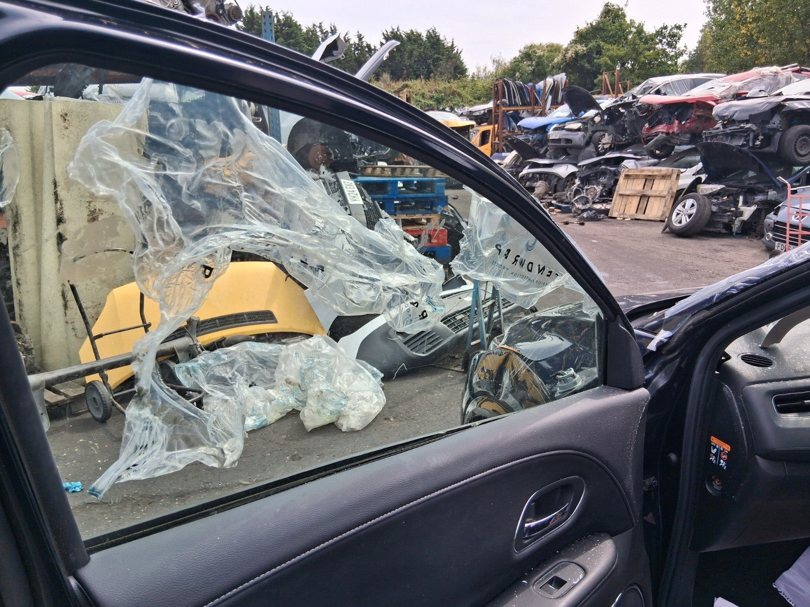 2020 HONDA HR-V FACELIFT NSF PASSENGER SIDE FRONT LEFT WINDOW GLASS