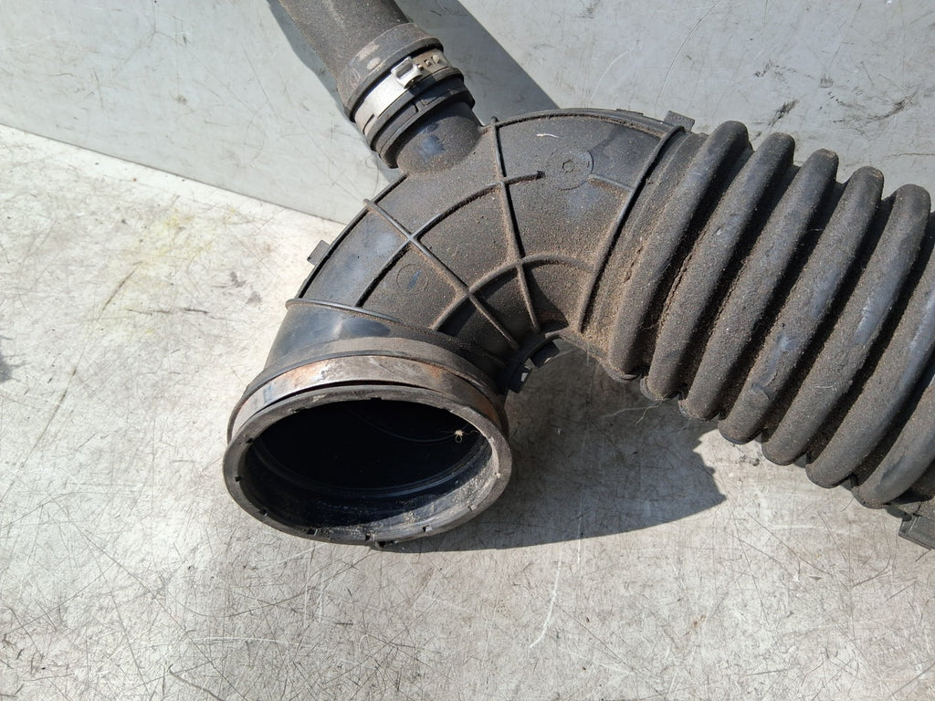 2015 BMW 3 SERIES F30 ESTATE 2.0 DIESEL AIR INTAKE PIPE HOUSING PIPE 586509