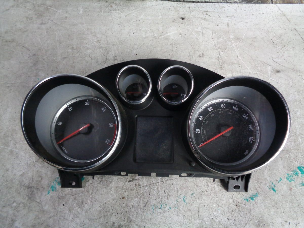 VAUXHALL INSIGNIA 2.0 CDTI INSTRUMENT CLUSTER SPEEDO CLOCKS METER 12844140 EK