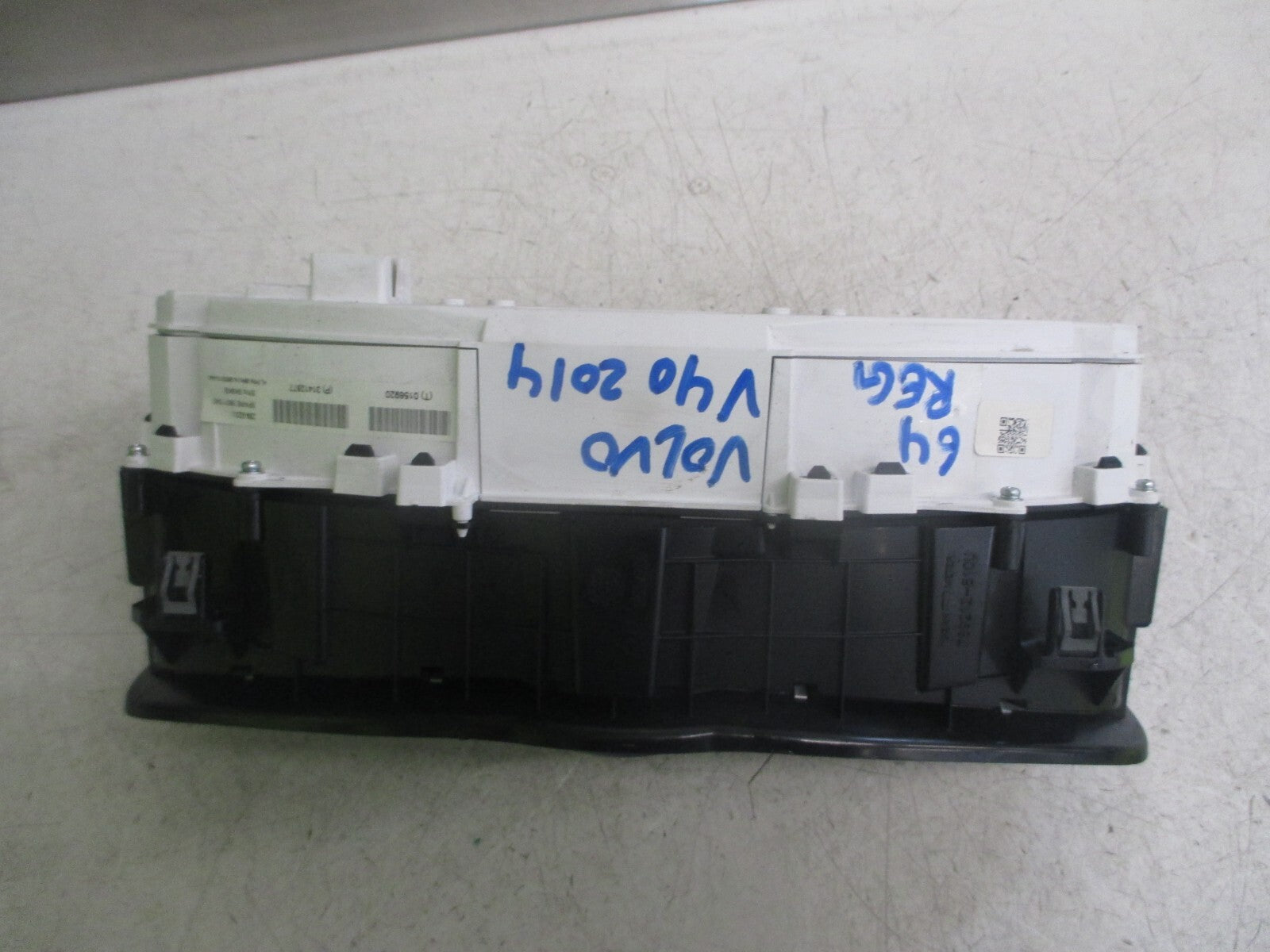 VOLVO V40 2014 1.6 DIESEL SPEEDO SPEEDOMETER INSTRUMENT CLUSTER 31412877