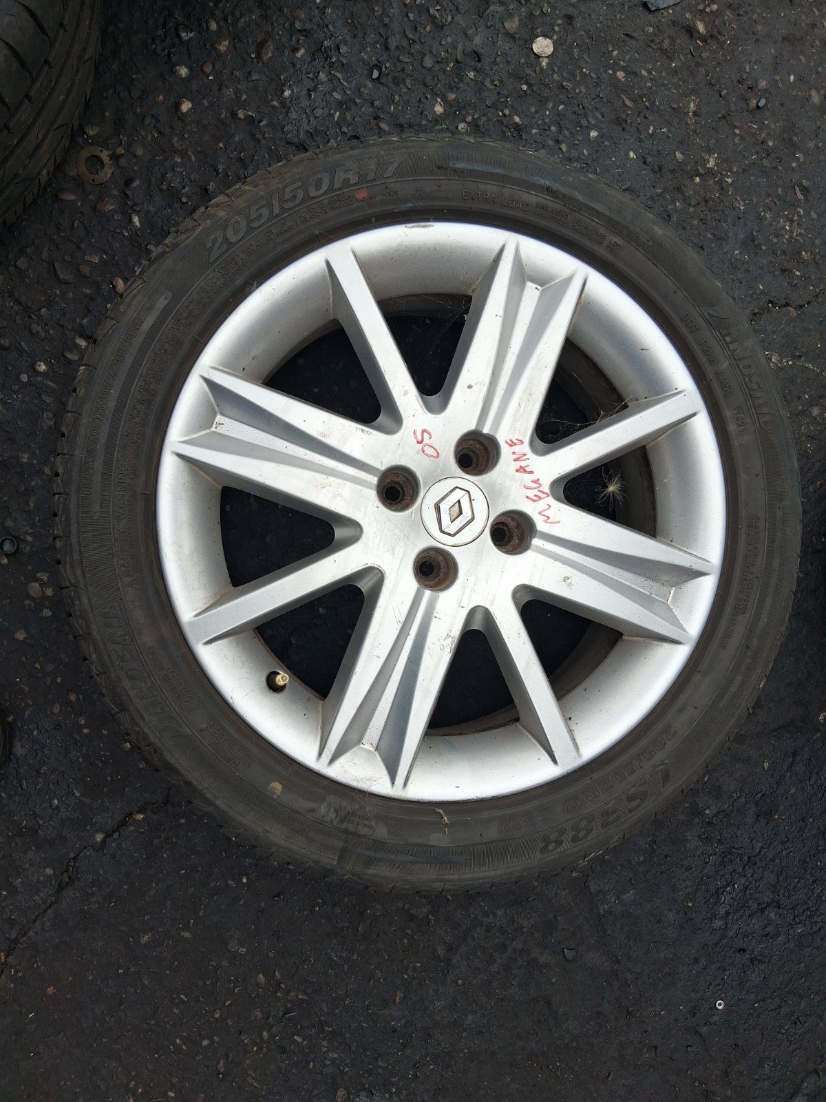 2005 RENAULT MEGANE MK2 17 INCH ALLOY WHEEL WITH TYRE 205/50R17