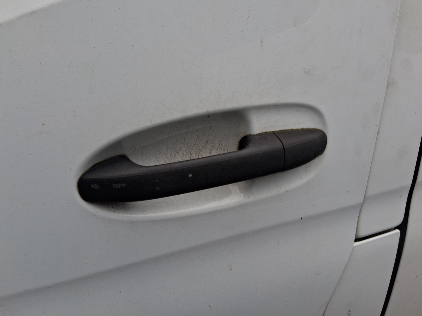 2018 MERCEDES BENZ SPRINTER W907 NSF PASSENGER SIDE FRONT LEFT DOOR HANDLE