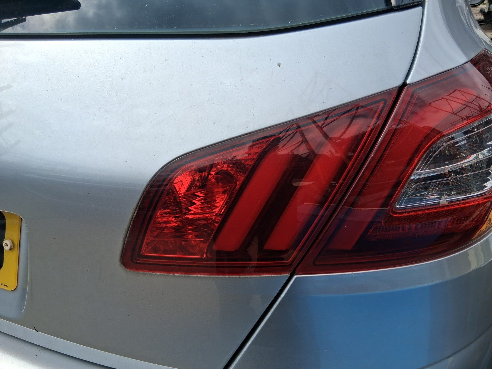 2014 PEUGEOT 308 MK2 HATCHBACK OSR DRIVER SIDE REAR INNER TAIL LIGHT LAMP
