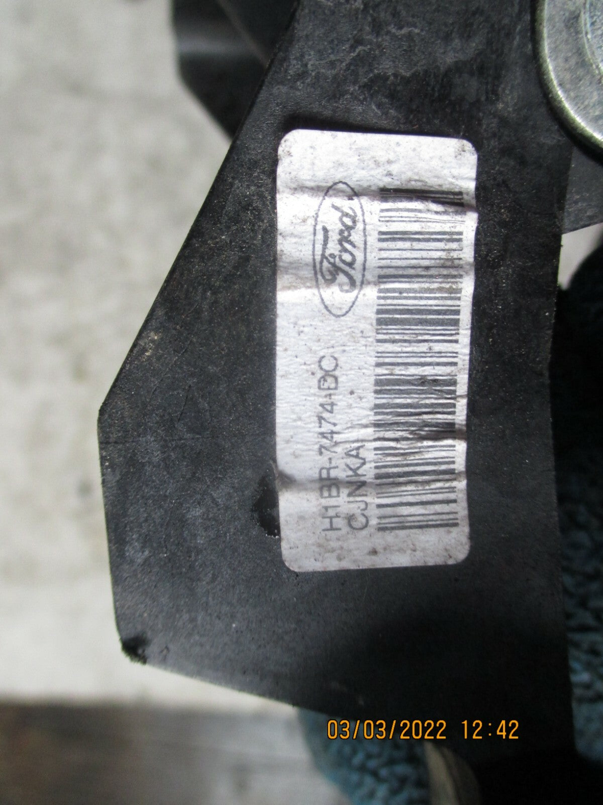 FORD ECOSPORT 2016 GEAR LINKAGE CABLE BRACKET H1BR-7474-DC