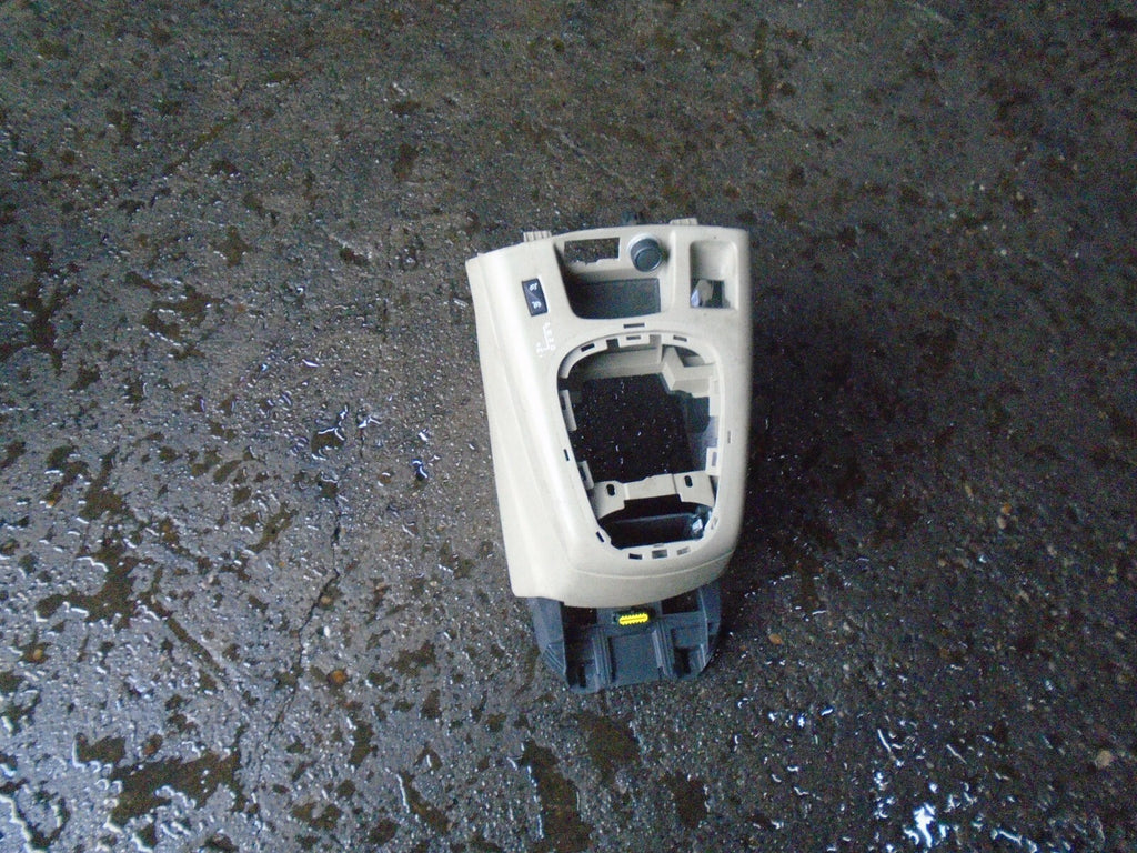 RENAULT SCENIC 2012 MK3 GEAR STICK LEVER SURROUND TRIM