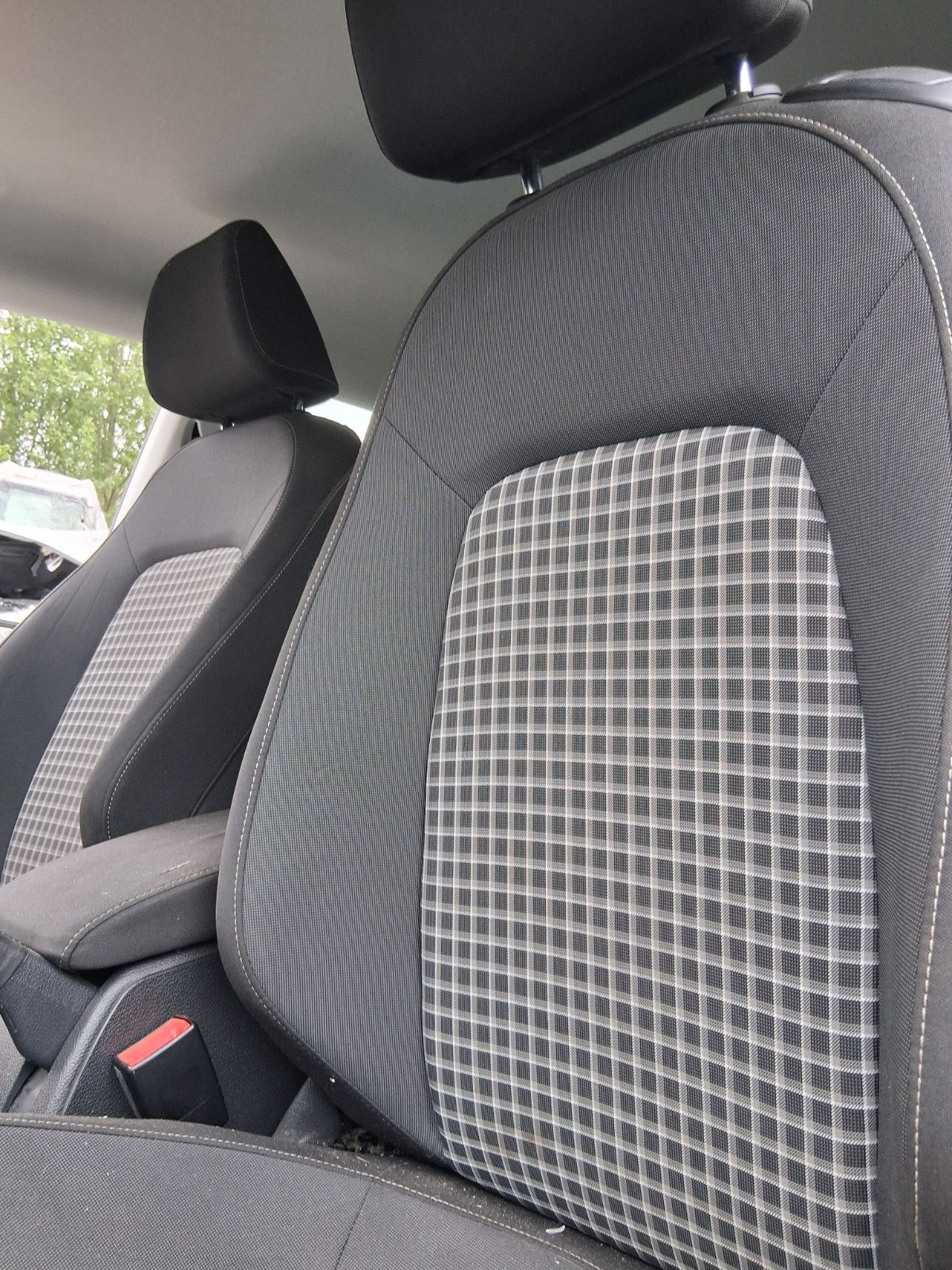 2015 VW VOLKSWAGEN SCIROCCO MK3 NSF PASSENGER SIDE FRONT LEFT FABRIC SEAT