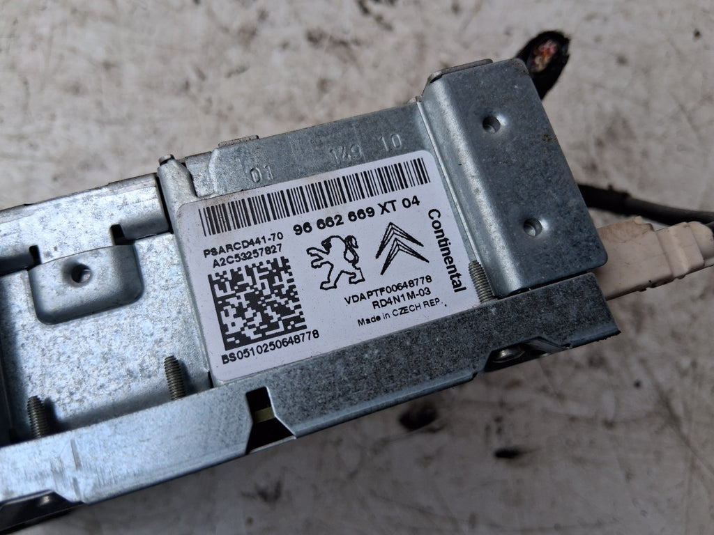 2010 PEUGEOT 207 STEREO CD PLAYER RADIO HEAD UNIT 96662669XT