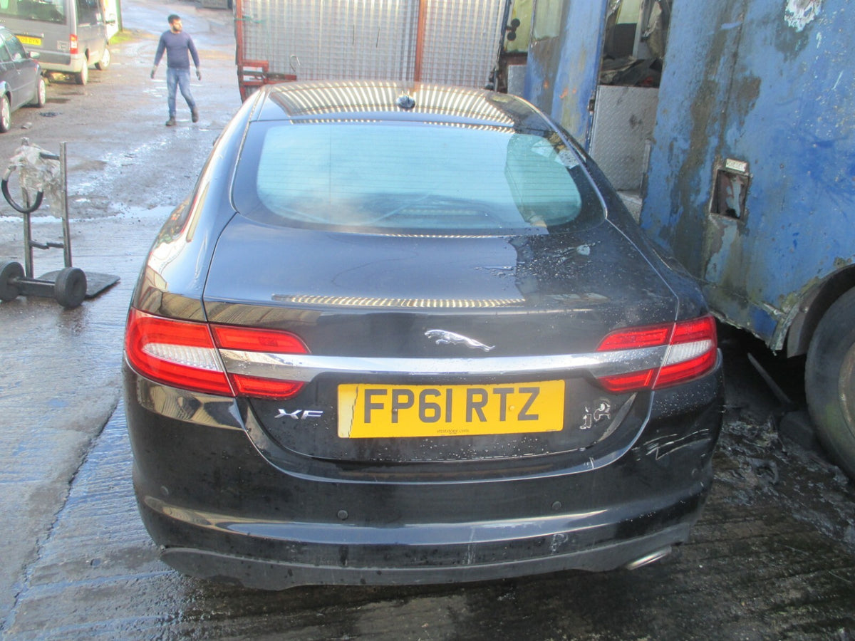 JAGUAR XF 2011 SALOON BARE TAILGATE BOOT LID PANEL GLASS HATCH EBONY BLACK - PEC