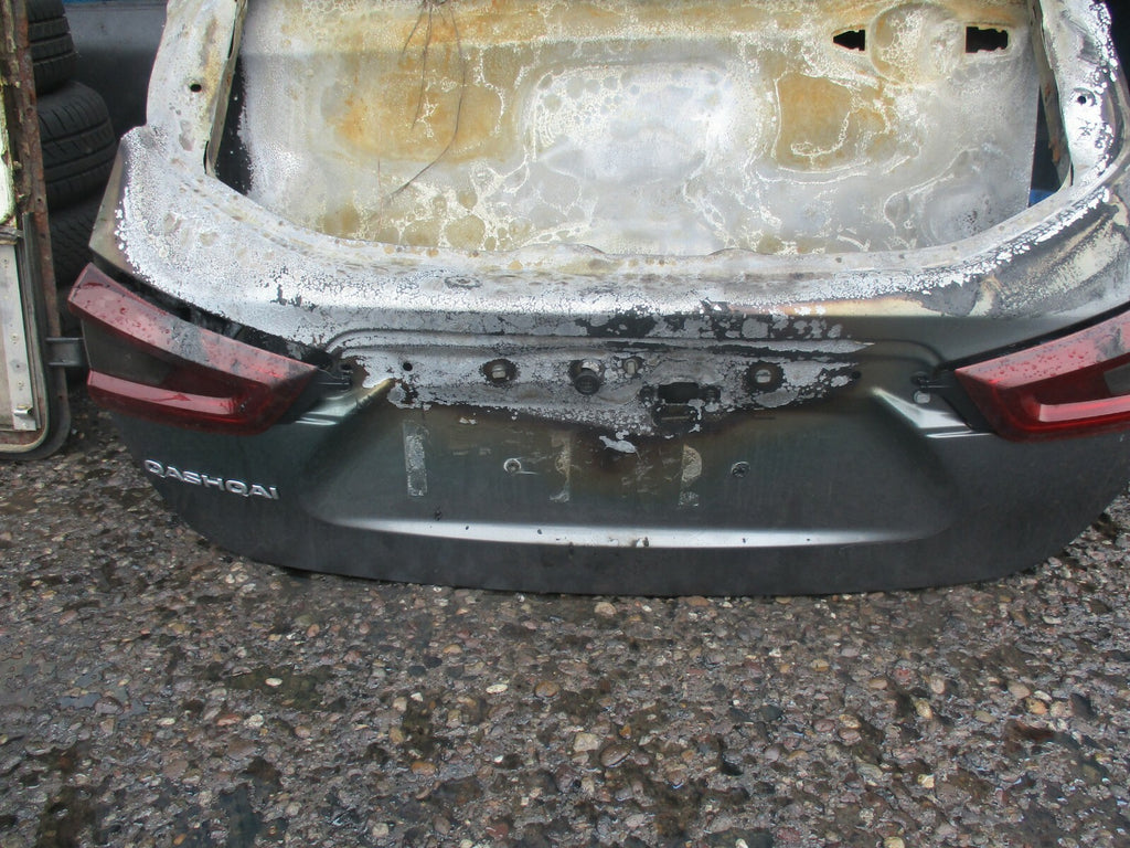 NISSAN QASQAI J11 (MK2) TAILGATE BOOTLID SHELL GREY (DAMAGED)
