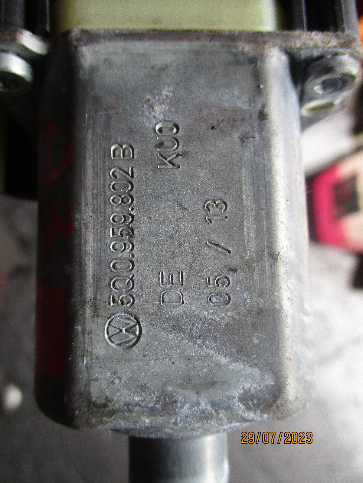 AUDI A3 2013 NSF PASSENGER SIDE FRONT WINDOW MOTOR 5Q0959802B