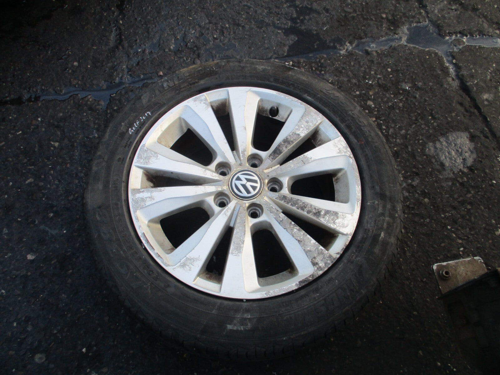 2013 VW VOLKSWAGEN GOLF MK7 16 INCH TORONTO ALLOY WHEEL WITH TYRE 205/55R16