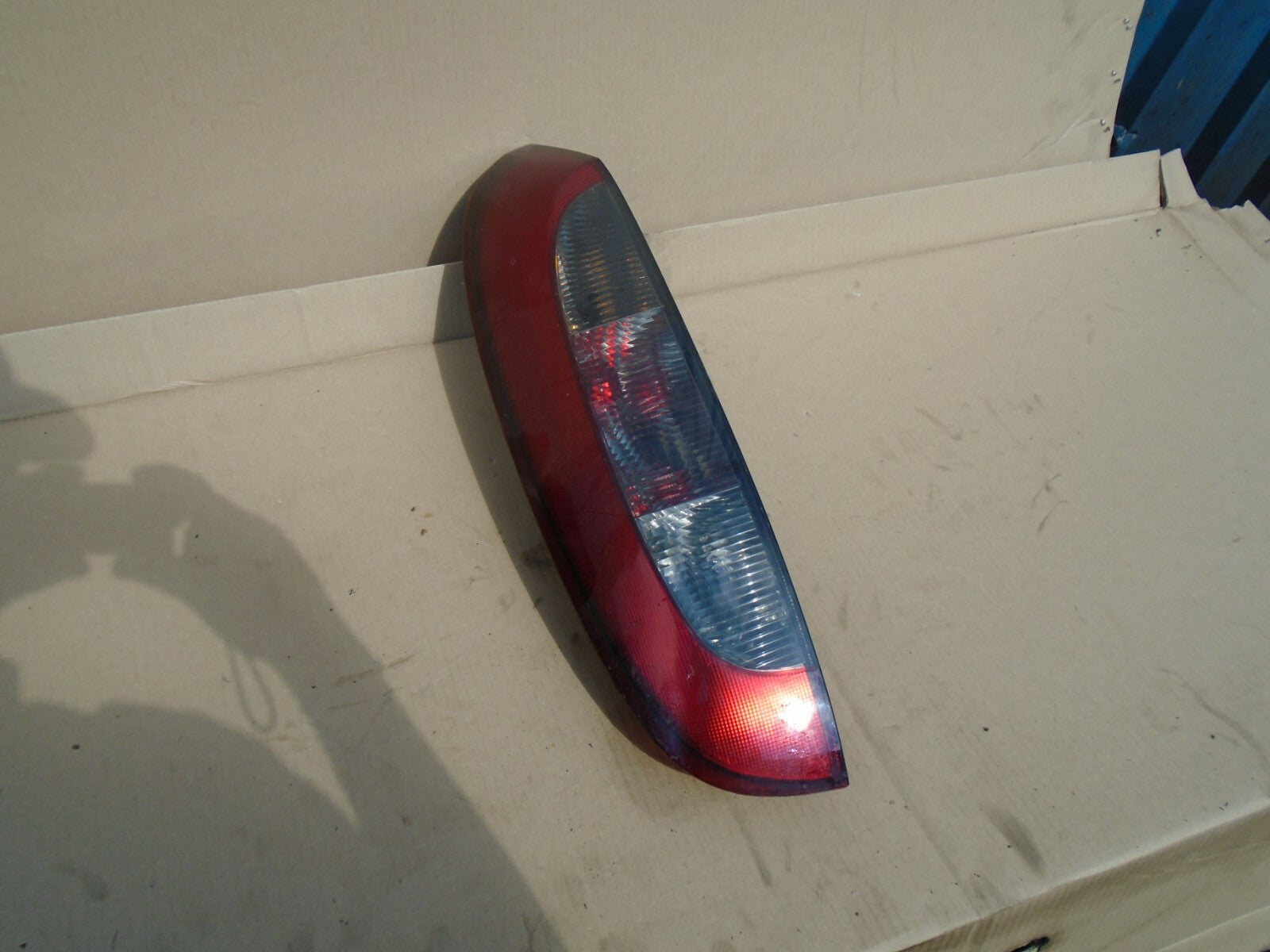 VAUXHALL CORSA C 2004 NSR PASSENGER SIDE REAR BRAKE TAIL LIGHT CLUSTER ASSEMBLY