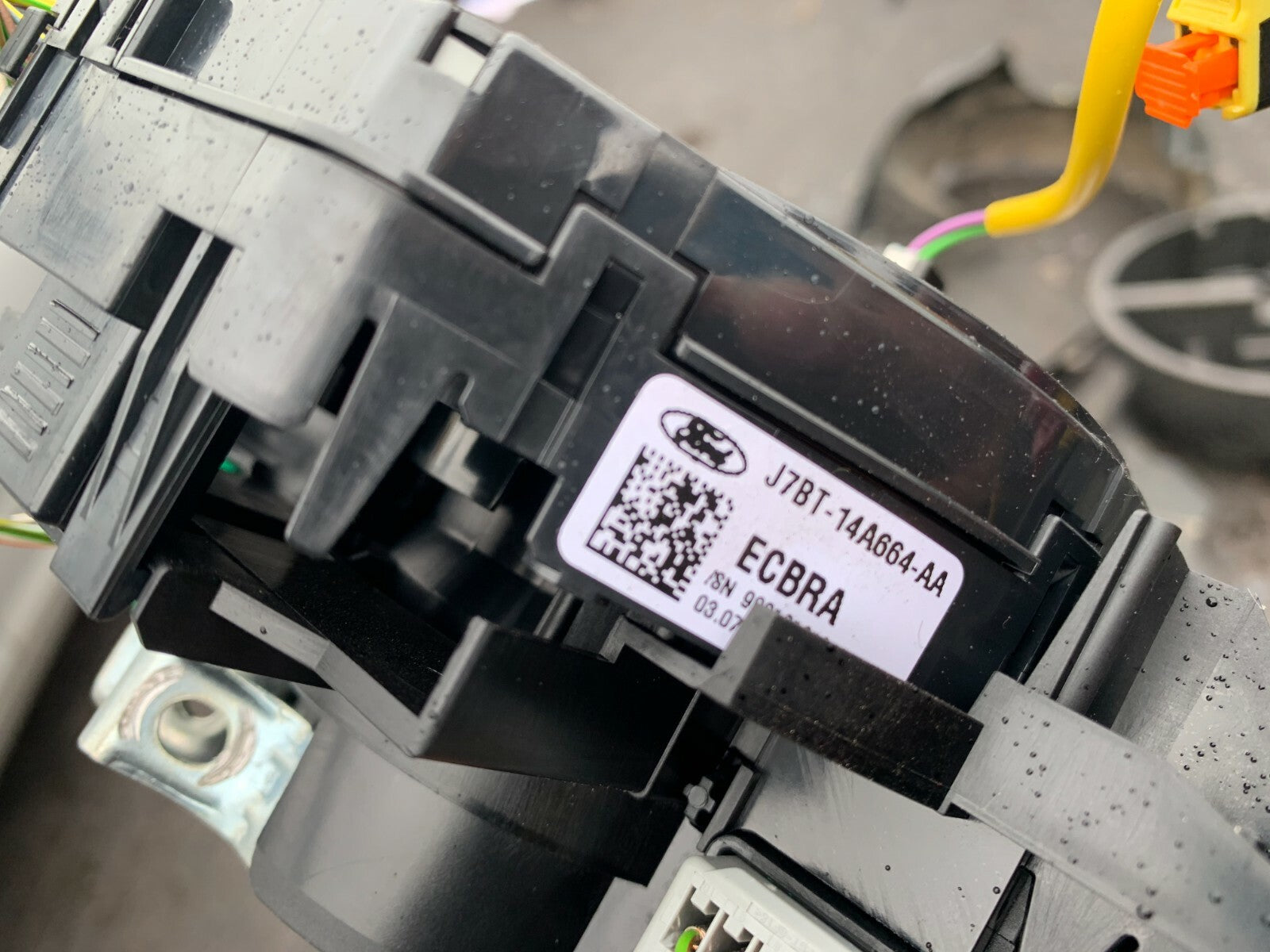 FORD KA  PLUS + 2019 INDICATOR WIPER STALKS SQUIB J7BT 13N064 DA