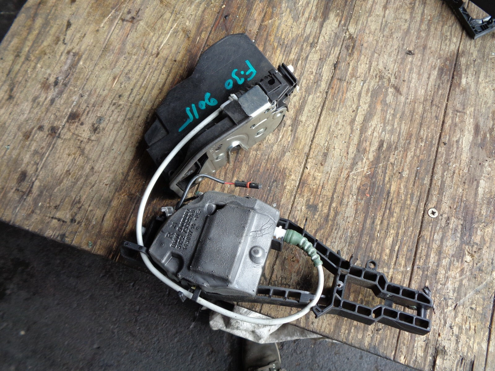BMW 3 SERIES F30 2015 2.0 DIESEL ENGINE COVER 14389710