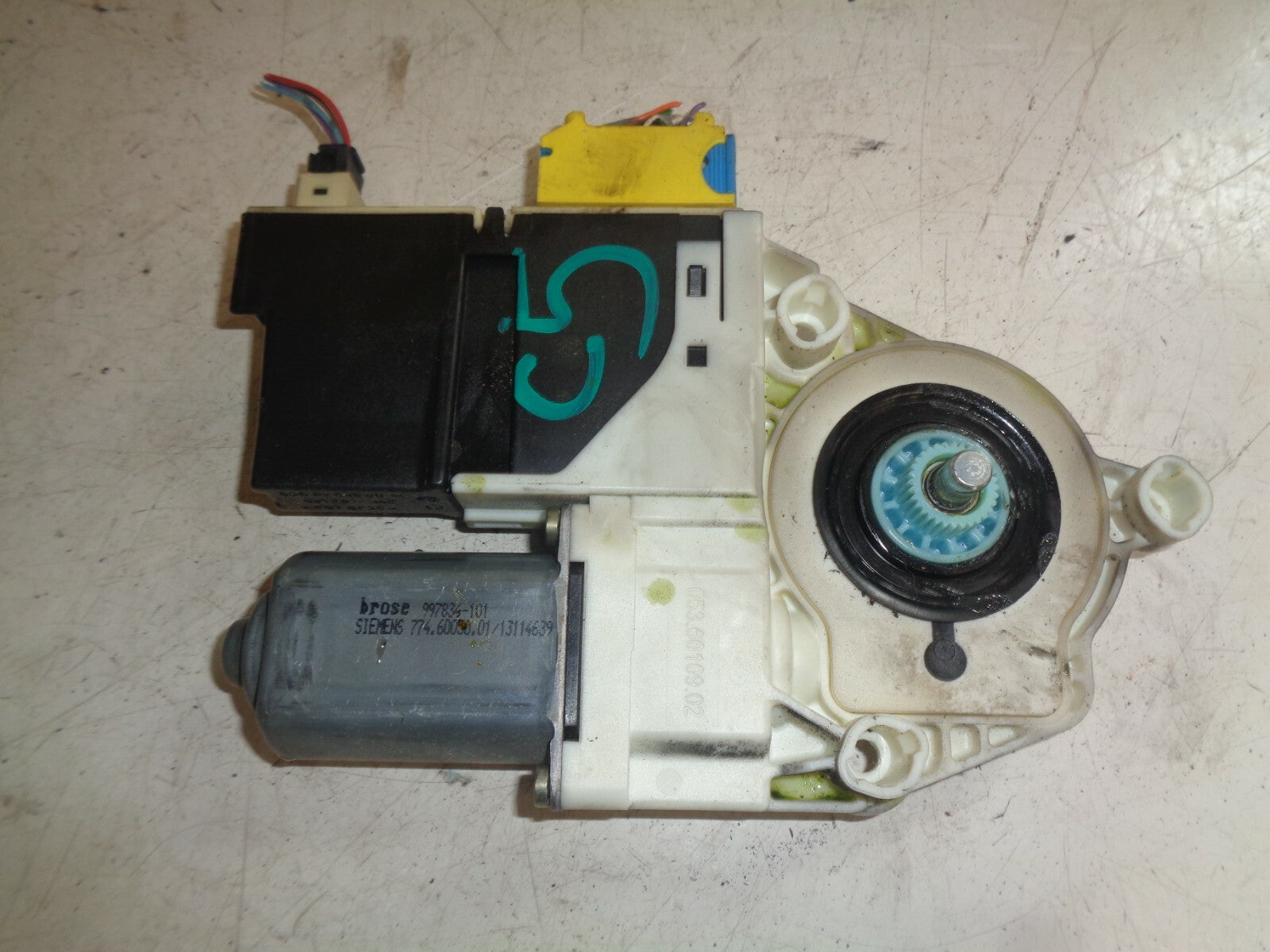 CITROEN C5 2005 OSF DRIVER SIDE FRONT WINDOW MOTOR 9649303880