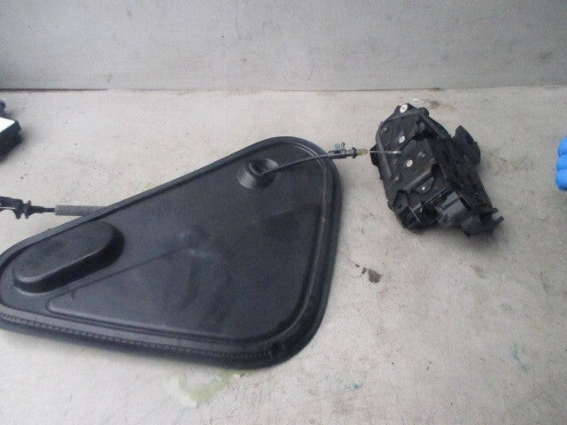 2019 VW VOLKSWAGEN GOLF NSR PASSENGER SIDE REAR DOOR LOCK MECHANISM A046465