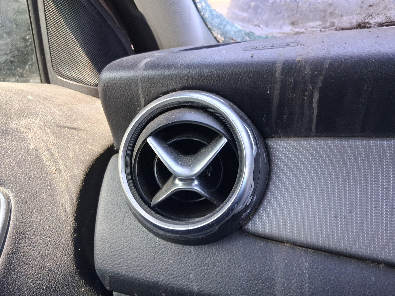 2019 MERCEDES BENZ GLA 180 X156 NSF PASSENGER SIDE FRONT LEFT AIR VENT
