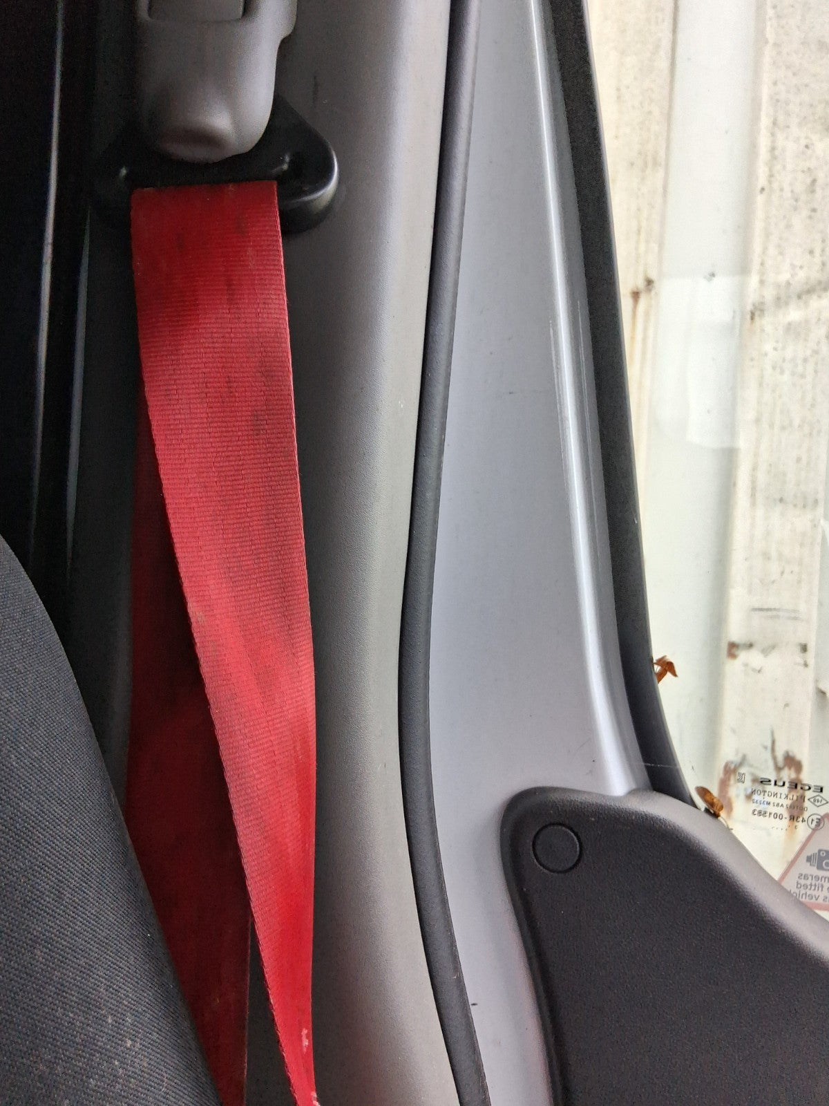 2024 RENAULT MASTER MK3 NS PASSENGER SIDE FRONT SEAT BELT ASSEMBLY RED