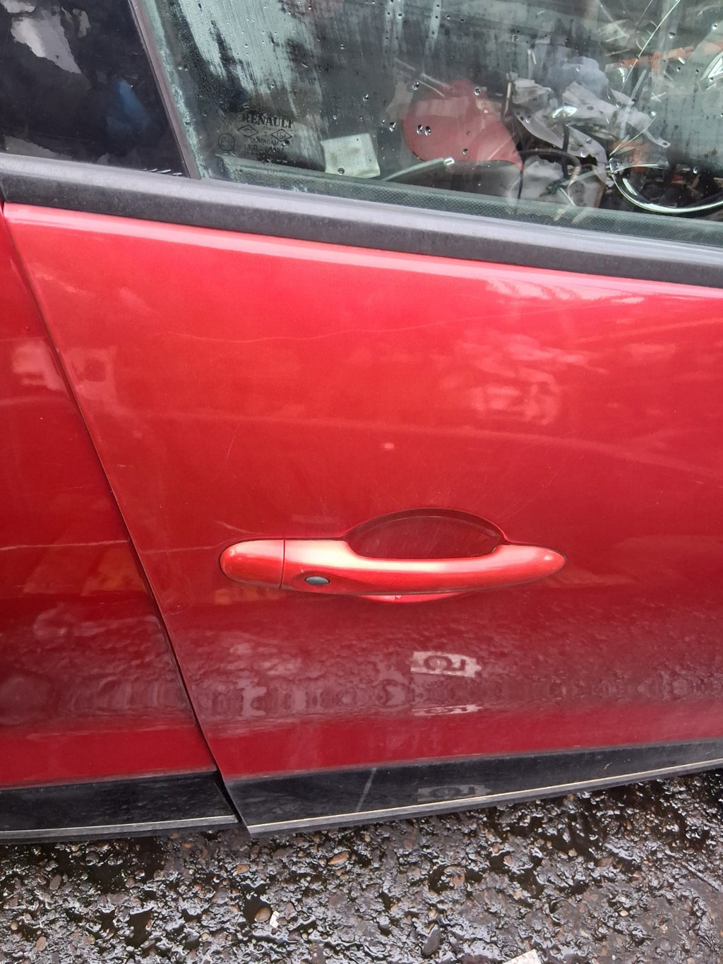 2013 RENAULT CLIO X98 MK4 OSF DRIVER SIDE FRONT RIGHT BARE DOOR RED