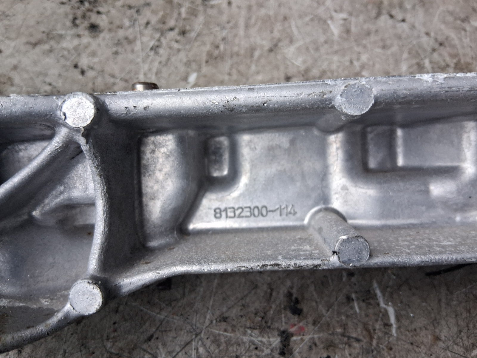 2023 CITROEN C4 MK3 1.2 PETROL ENGINE MOUNT BRACKET 9813582980