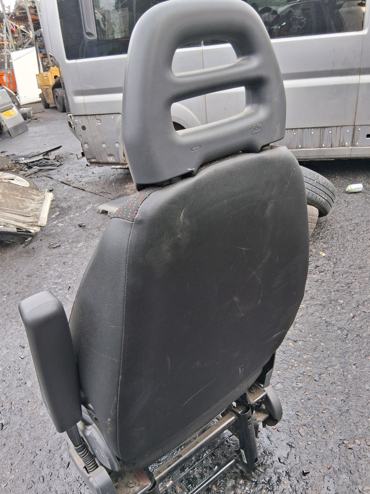 2021 PEUGEOT BOXER MK3 OSF DRIVER SIDE FRONT RIGHT COMPLETE FABRIC SEAT & BASE