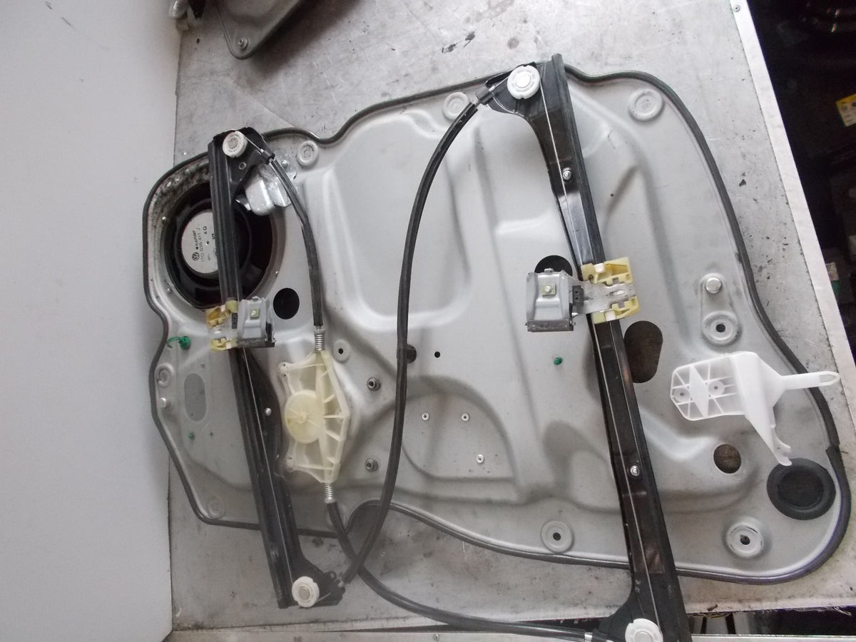 VOLKSWAGEN TOURAN 1T OSF DRIVER SIDE FRONT WINDOW REGULATOR 1T2837730AE