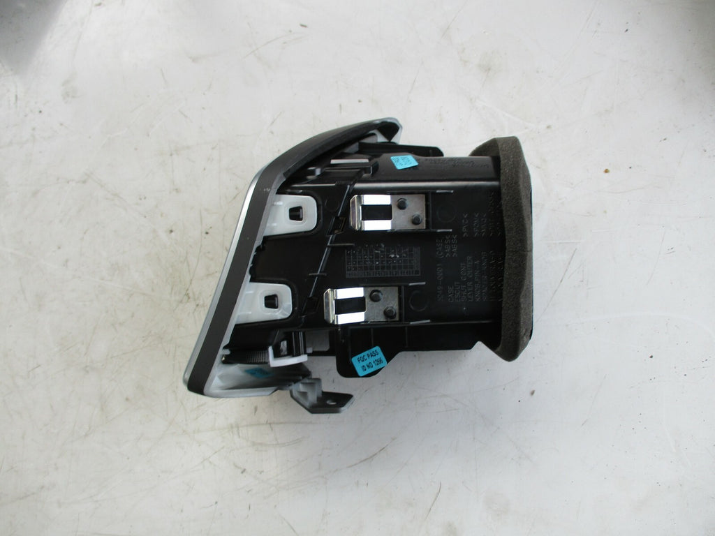 NISSAN QASHQAI J11 MK2 NSF PASSENGER SIDE FRONT AIR VENT 687614EA0A