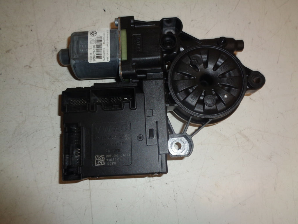 VW VOLKSWAGEN PASSAT B7 2014 NS PASSENGER SIDE FRONT DOOR WINDOW MOTOR 988703320
