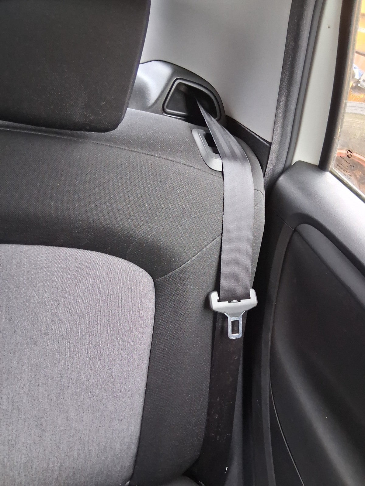 2014 FIAT PUNTO 5 DOOR MK3 NSR PASSENGER SIDE REAR LEFT SEAT BELT
