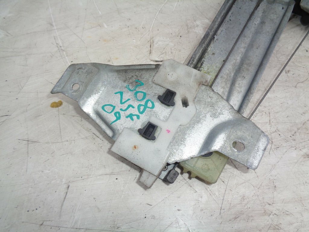 PEUGEOT 308 2009 NSF PASSENGER SIDE FRONT WINDOW MOTOR REGULATOR 9657247680