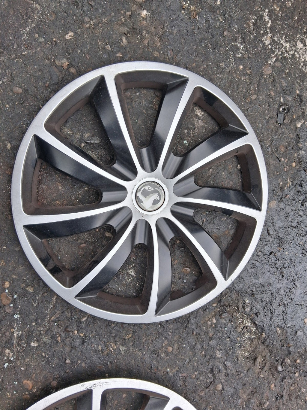 2011 VAUXHALL INSIGNIA MK1 17 INCH WHEEL TRIM HUB CAP COVER SET
