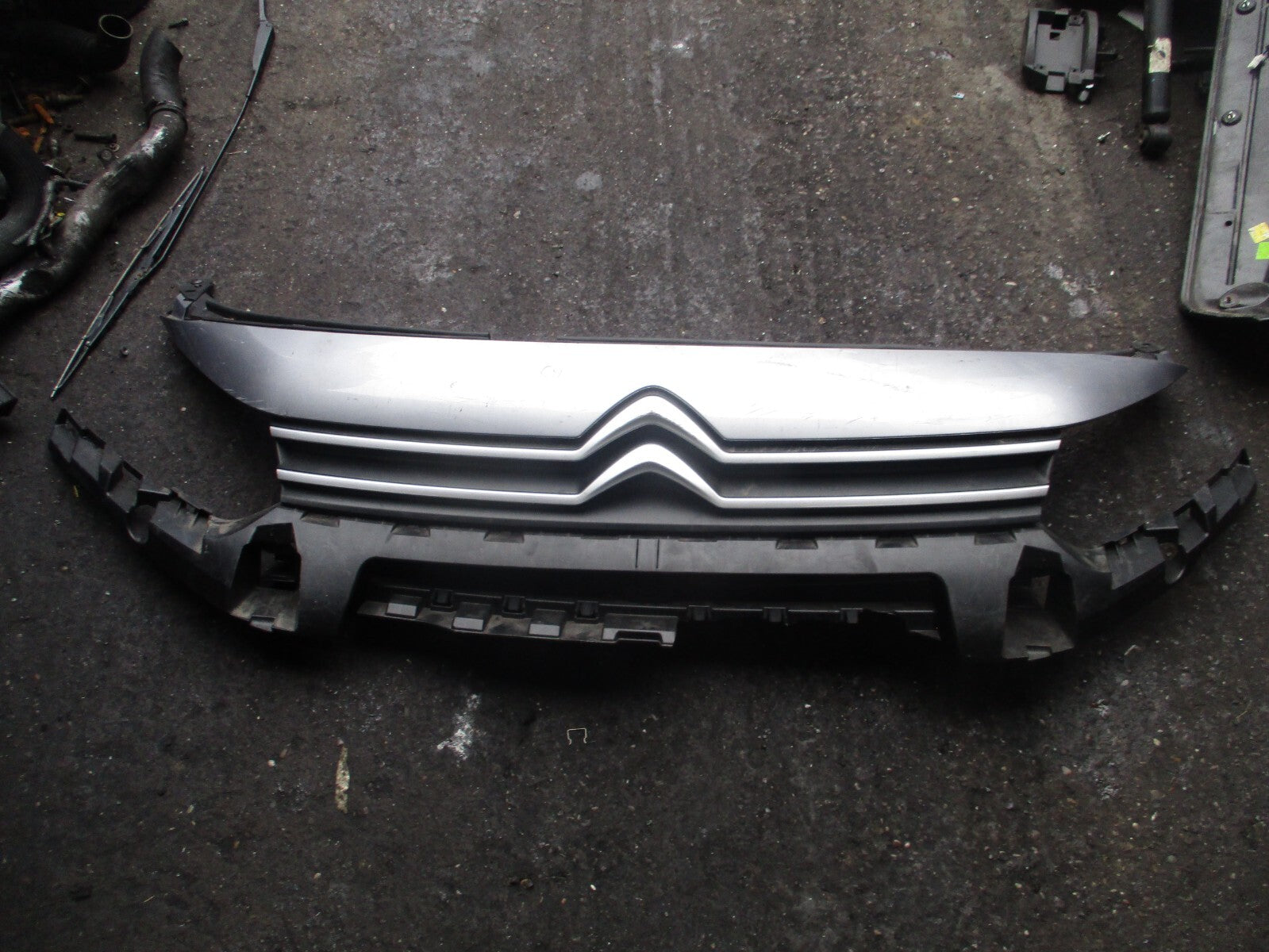 CITROEN BERLINGO 2021 MK3 K9 UPPER TOP RADIATOR GRILL GREY 9816779080