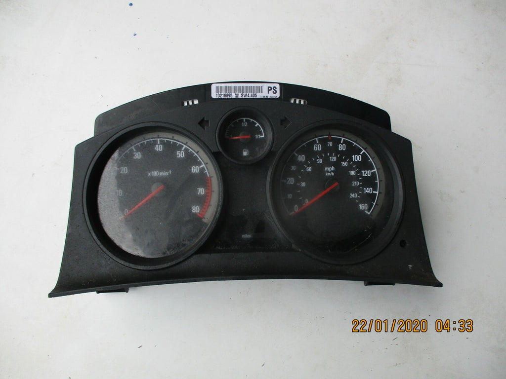 VAUXHALL ZAFIRA B MK2 1.6 105HP 2006 SPEEDO CLOCKS INSTRUMENT CLUSTER 13216695