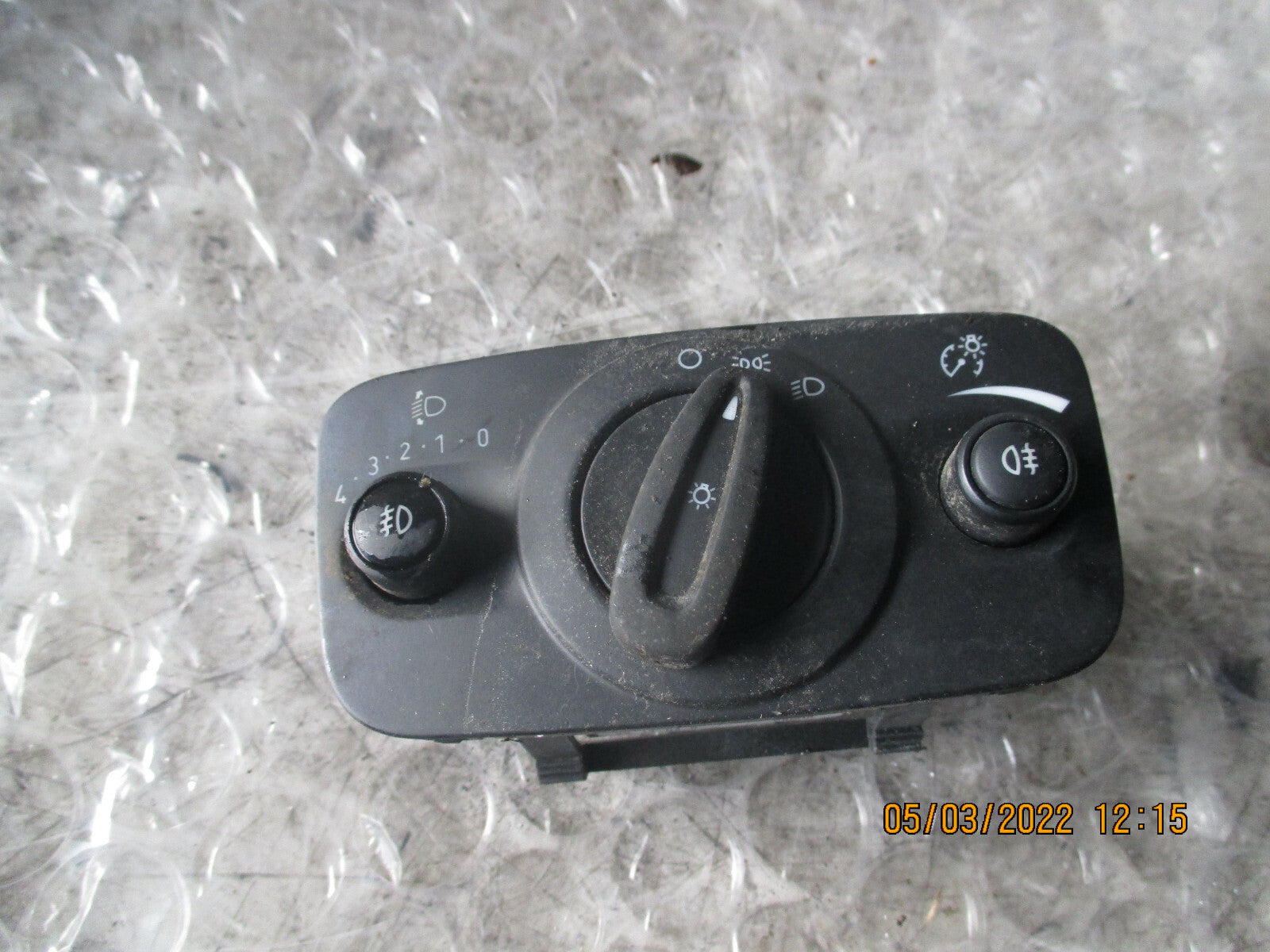 FORD FIESTA 2011 MK7 HEADLIGHT ADJUSTMENT CONTROL SWITCH PANEL C1BT13A024