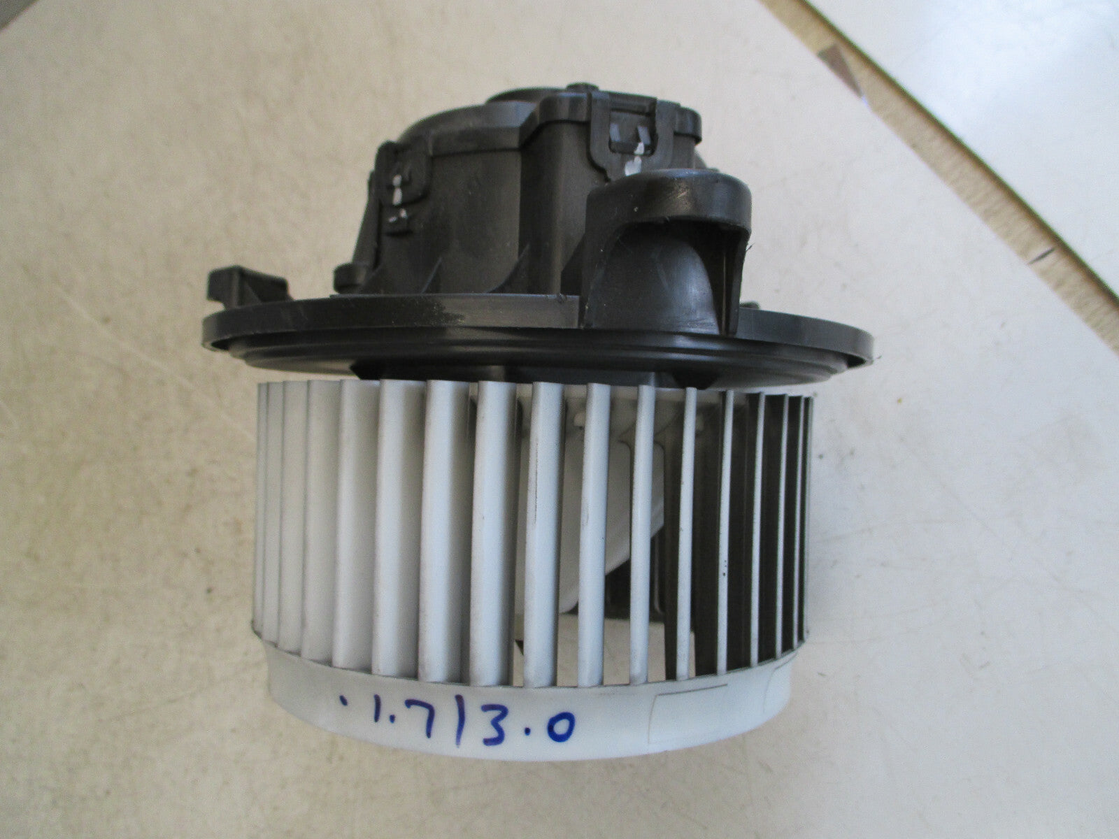 FORD ECOSPORT 2017 HEATER AIR FAN BLOWER MOTOR ASSEMBLY UNIT AV1119846BB