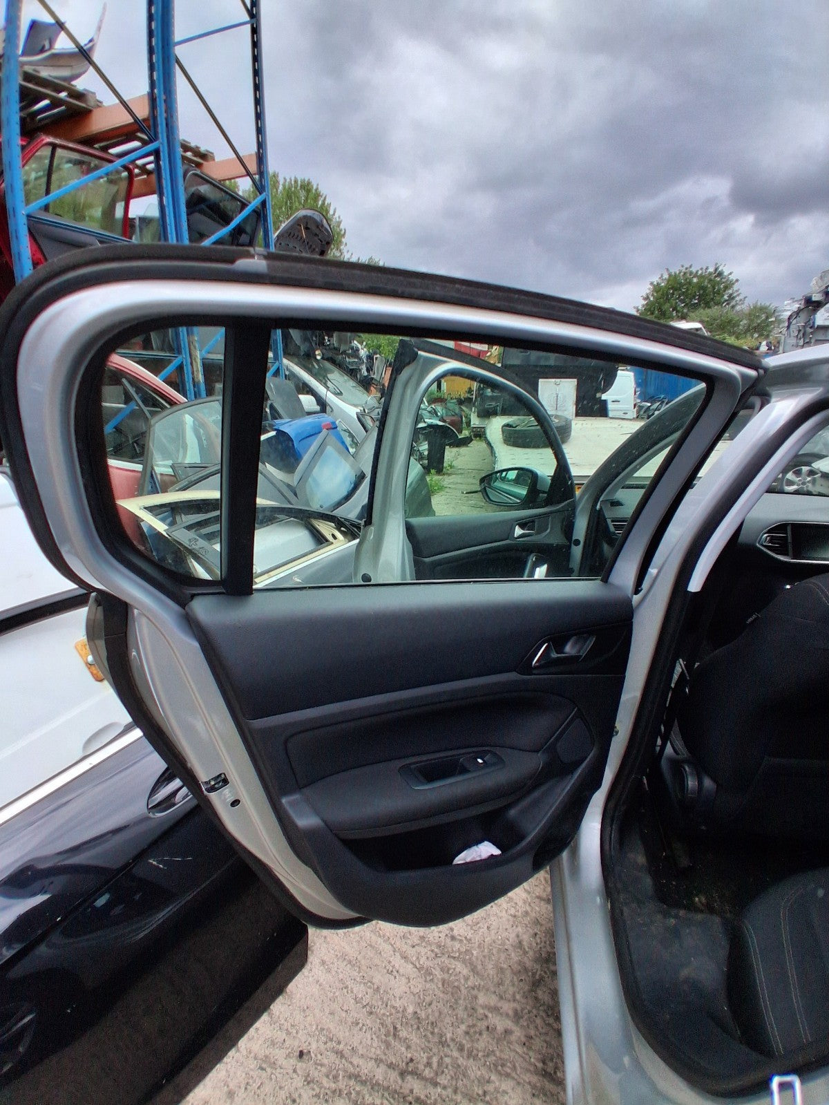 2014 PEUGEOT 308 MK2 HATCH NSR PASSENGER SIDE REAR DOOR CARD PANEL