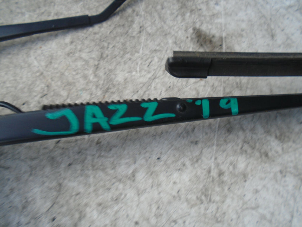 HONDA JAZZ 2019 MK4 FRONT WINDSCREEN PAIR WIPER ARMS