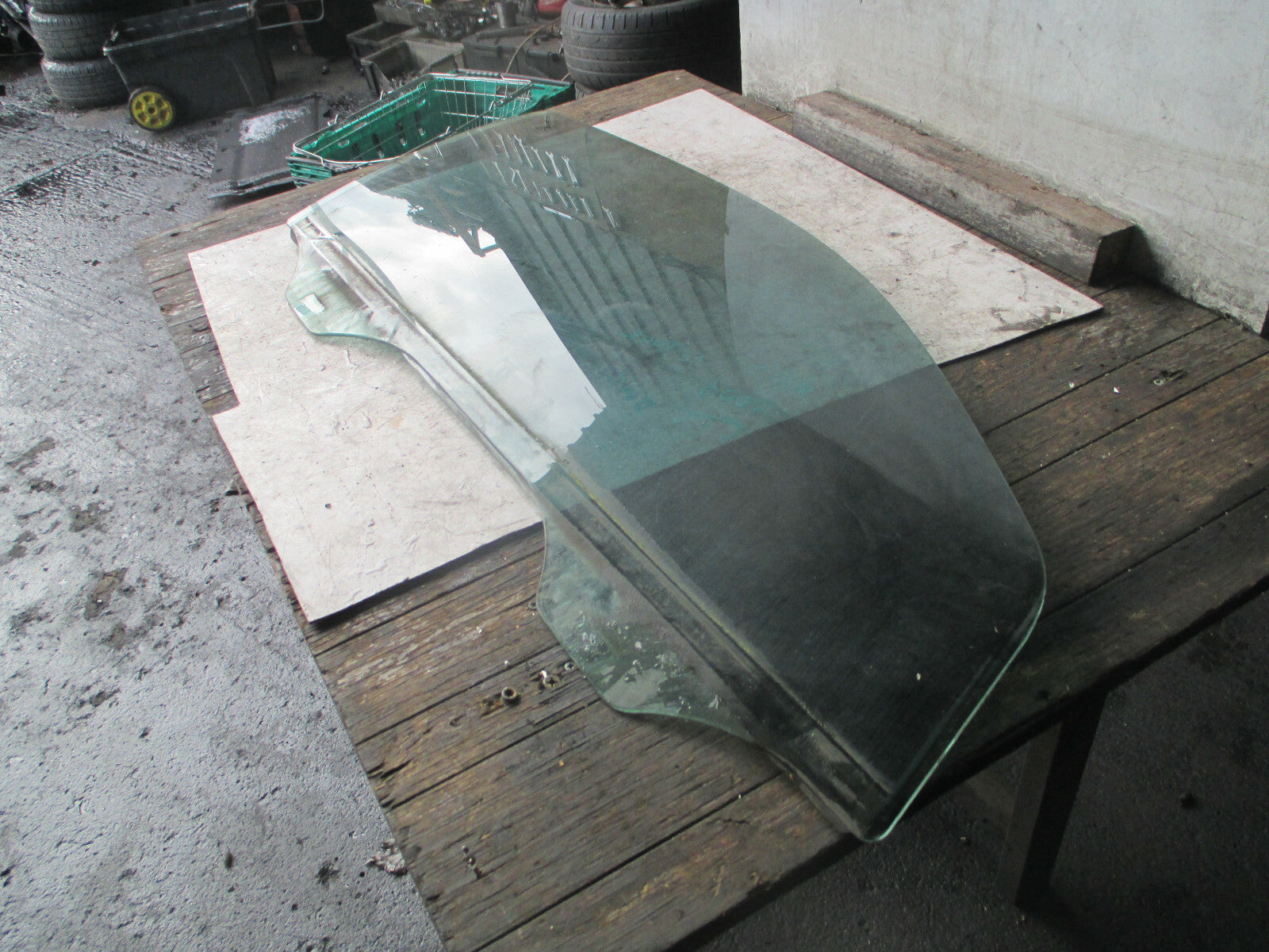 MERCEDES CLC CLASS W203 2010 3 DOOR OS DRIVER SIDE WINDOW GLASS