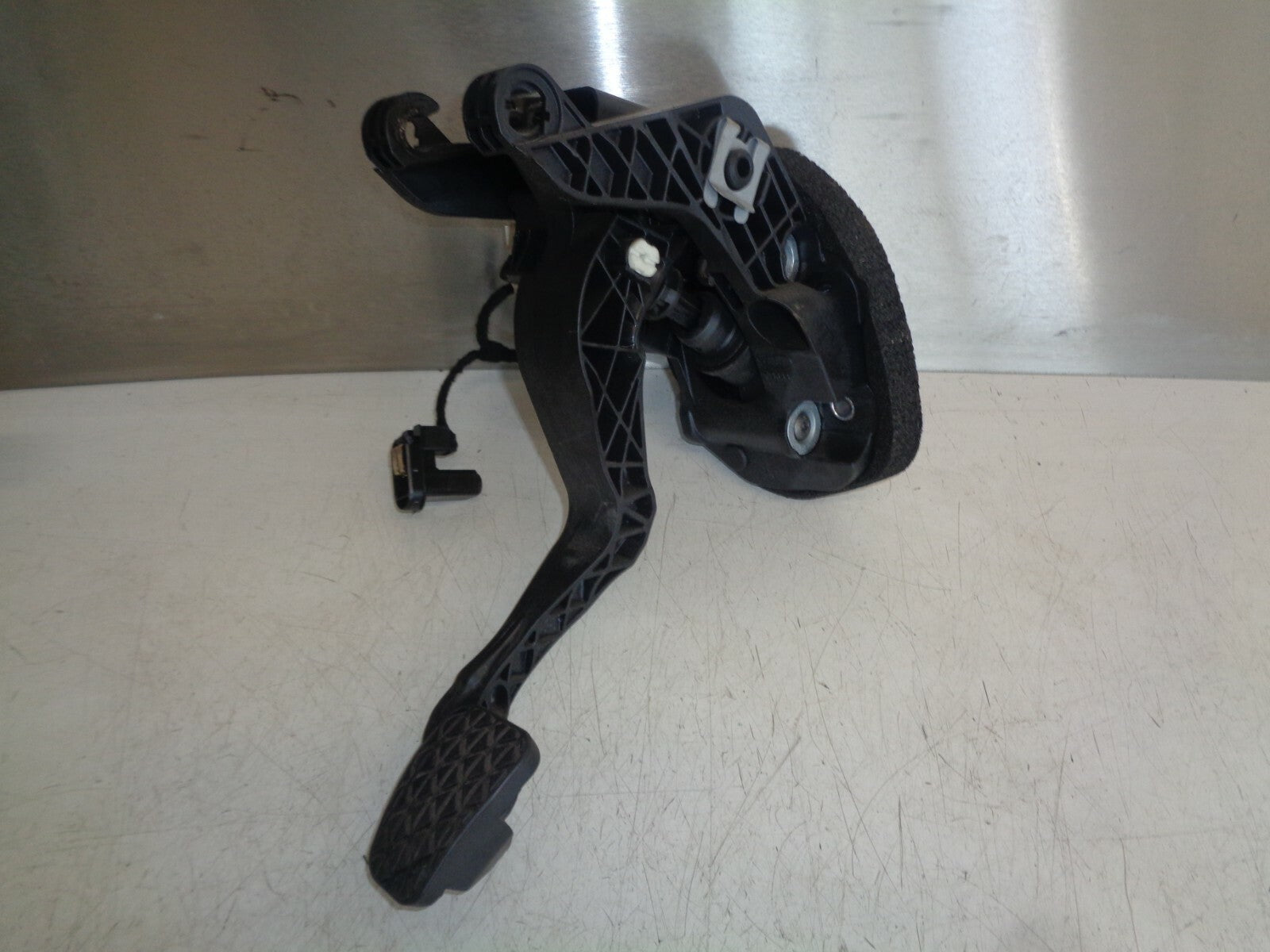 FORD FIESTA MK7 2017 1.2 PETROL CLUTH PEDAL MASTER CYLINDER AY117B633BE