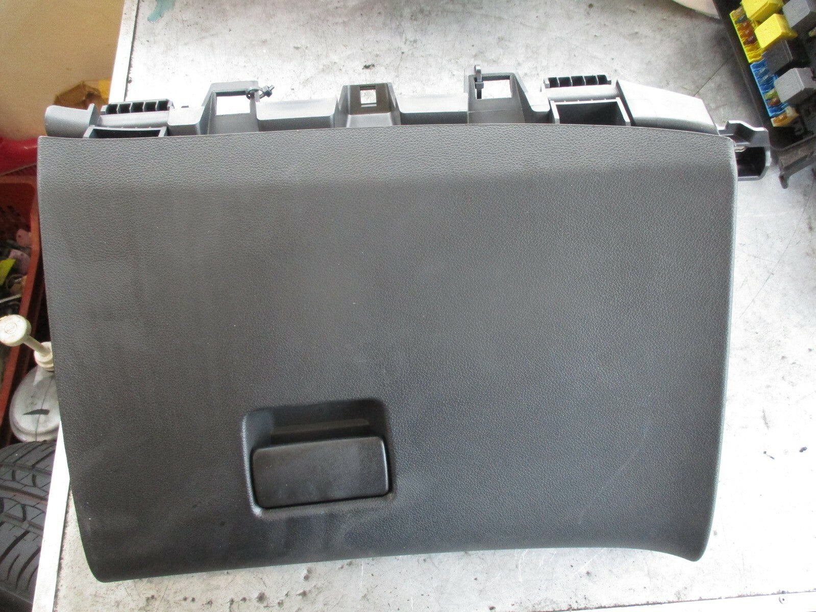 VAUXHALL ASTRA J MK6 BLACK GLOVE BOX FRONT 1709264
